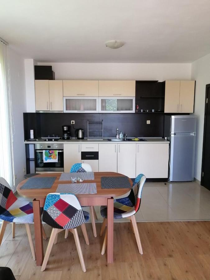 Complex Karia IV Apartment Каварна Екстериор снимка